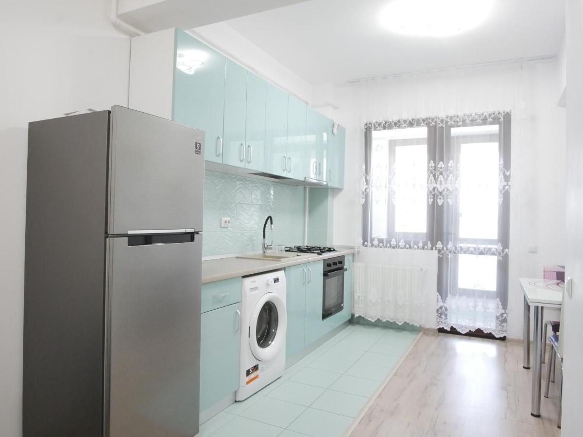 יאשי Re Dowtown Apartments - Palas Mall Studio מראה חיצוני תמונה